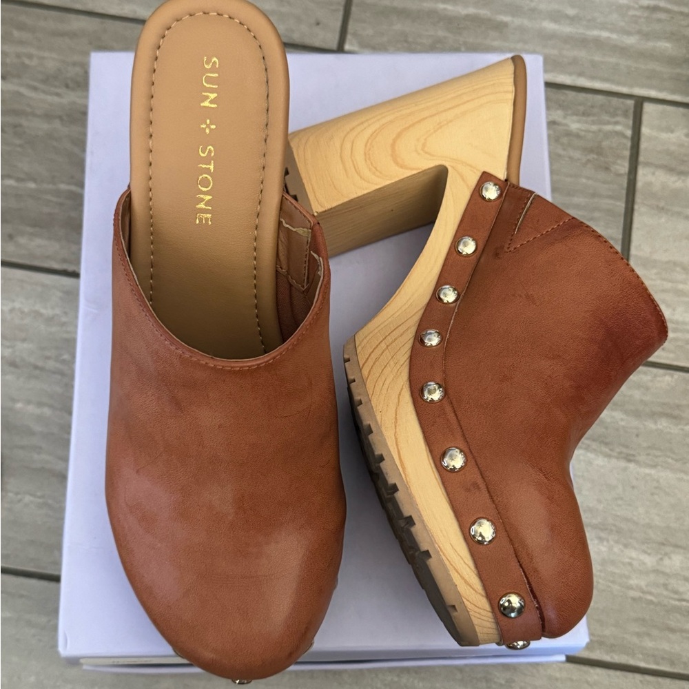Sun + Stone Clogs